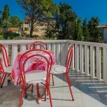 Awesome In Διαμέρισμα Privlaka (Zadar)