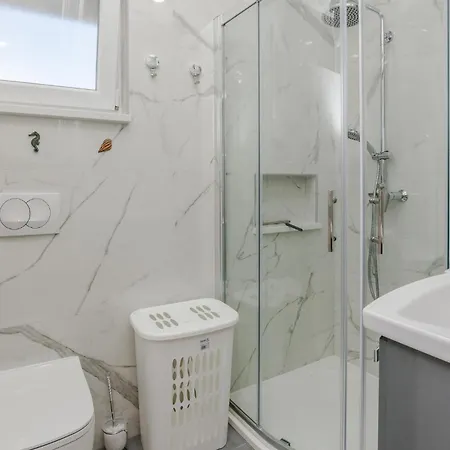 Awesome In With Kitchen Lejlighed Privlaka (Zadar)