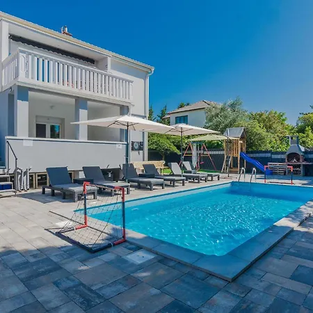 Awesome In With Kitchen Privlaka (Zadar)